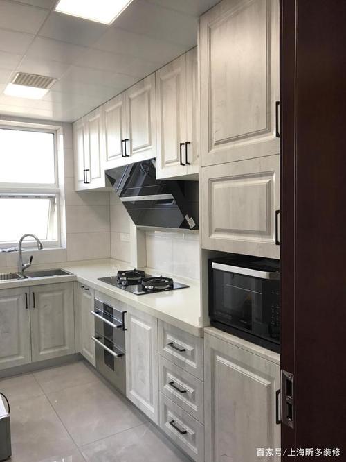 裝修實(shí)木門(mén) 櫥柜 榻榻米實(shí)景照片